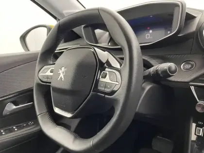 Photo 29 Peugeot 208  PureTech 100 S&S EAT8