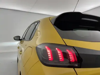 Photo 27 Peugeot 208  PureTech 100 S&S EAT8