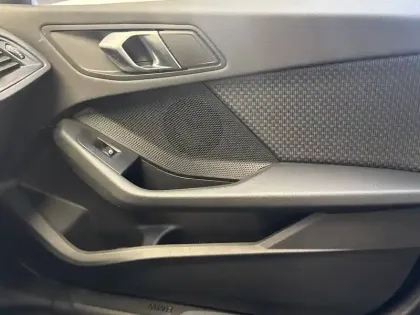 Photo 27 BMW Serie 1 118i 136 ch DKG7