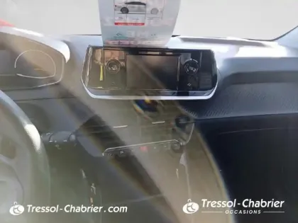 Photo 10 Peugeot 208  PureTech 75 S&S BVM5 Like