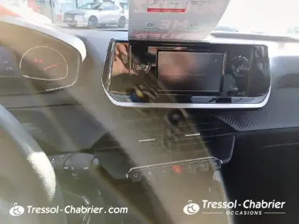 Photo 25 Peugeot 208  PureTech 75 S&S BVM5 Like