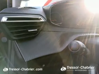 Photo 17 Peugeot 208  PureTech 75 S&S BVM5 Like