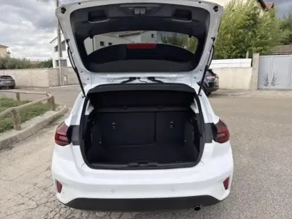 Photo 5 Ford Focus  1.0 Flexifuel mHEV 125ch Titanium Style