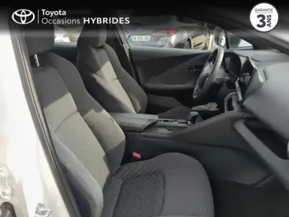 Photo 5 Toyota C-HR  1.8 Hybride 140ch Dynamic NG23