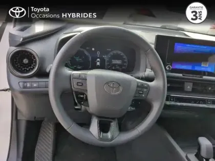 Photo 8 Toyota C-HR  1.8 Hybride 140ch Dynamic NG23