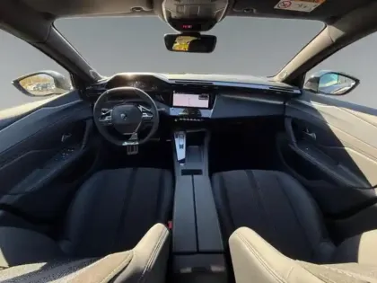 Photo 24 Peugeot 408  Hybrid 145 GT / FOCAL / GPS / LED MATRIX / CAMERA 360