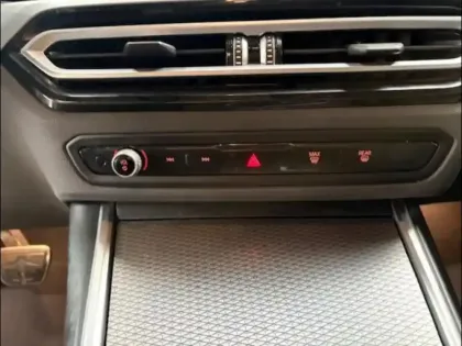 Photo 14 BMW Serie 3 Série 3 Touring 320dA xDrive 190ch M Sport