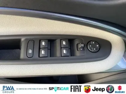 Photo 11 Fiat 600  1.2 Hybrid Turbo 110ch La Prima DCT6