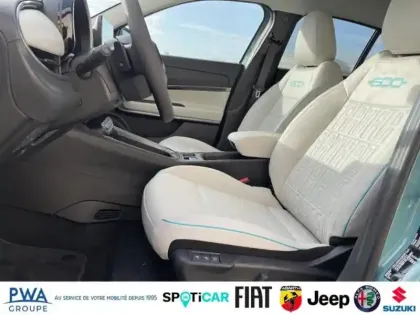 Photo 8 Fiat 600  1.2 Hybrid Turbo 110ch La Prima DCT6