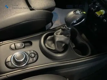 Photo 45 Mini Countryman Gén. II (F60) Ph2 Business Design 5