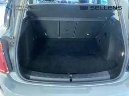 Photo 38 Mini Countryman Gén. II (F60) Ph2 Business Design 5