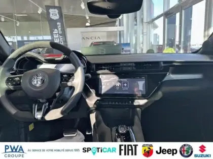 Photo 7 Alfa Romeo Junior  Elettrica 280ch Veloce