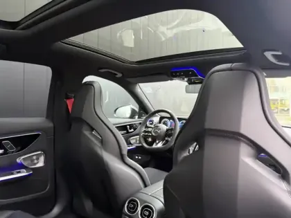 Photo 32 Mercedes Classe C Berline AMG 63 S E Performance Limited Edition