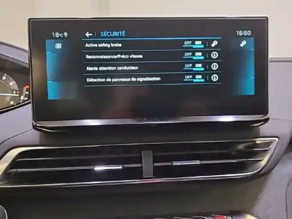 Photo 21 Peugeot 3008  Puretech 130ch S&S EAT8