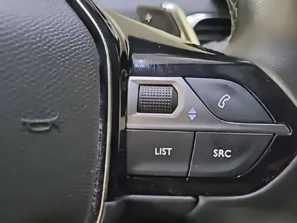 Photo 28 Peugeot 3008  Puretech 130ch S&S EAT8