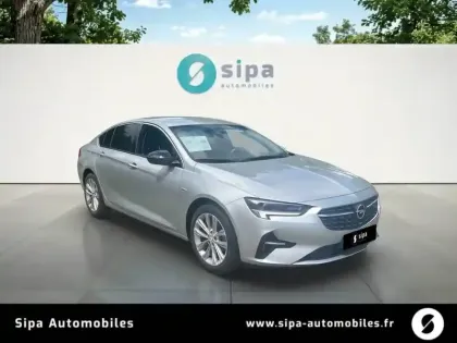 Photo 135 Opel Insignia  Grand Sport 1.5 Diesel 122 ch
