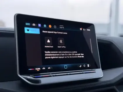 Photo 32 Volkswagen Crafter  CSC PROPULSION (RJ) 50 L4 2.0 TDI 163 CH