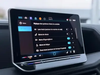 Photo 35 Volkswagen Crafter  CSC PROPULSION (RJ) 50 L4 2.0 TDI 163 CH