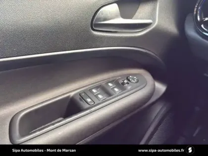 Photo 13 Alfa Romeo Junior  1.2 Ibrida 145 ch eDCT6