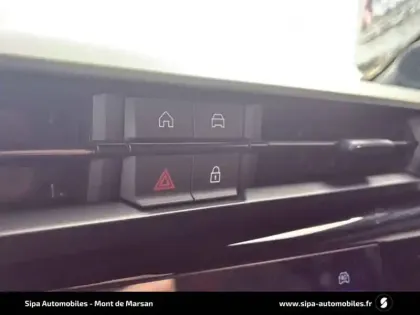 Photo 27 Alfa Romeo Junior  1.2 Ibrida 145 ch eDCT6