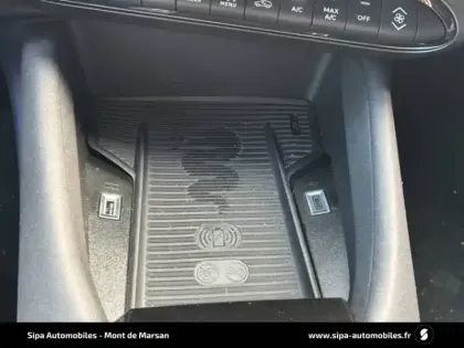 Photo 22 Alfa Romeo Junior  1.2 Ibrida 145 ch eDCT6