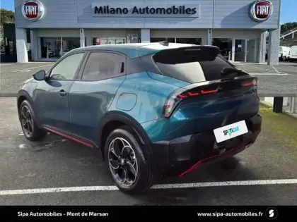 Photo 7 Alfa Romeo Junior  1.2 Ibrida 145 ch eDCT6