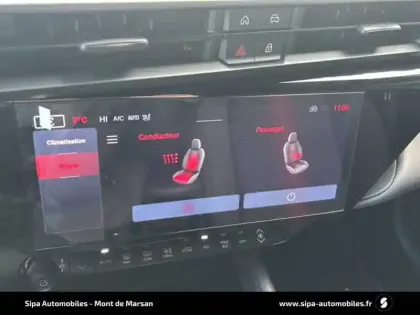 Photo 31 Alfa Romeo Junior  1.2 Ibrida 145 ch eDCT6