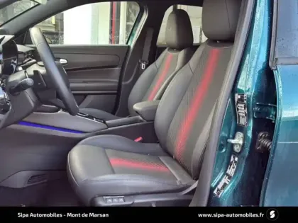 Photo 8 Alfa Romeo Junior  1.2 Ibrida 145 ch eDCT6