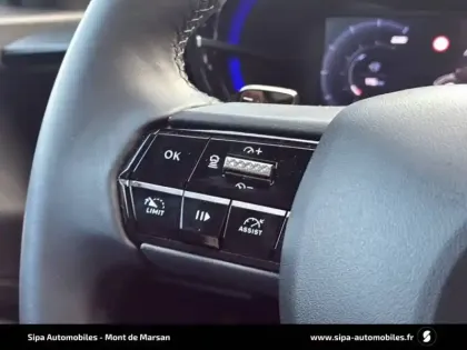 Photo 18 Alfa Romeo Junior  1.2 Ibrida 145 ch eDCT6