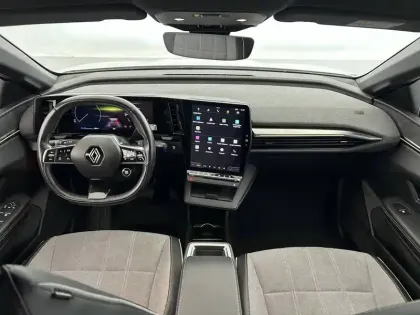 Photo 34 Renault Megane  E-Tech EV60 220 ch optimum charge