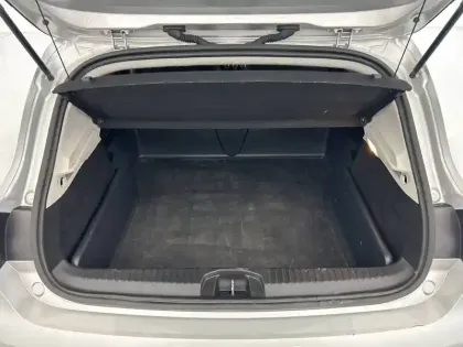 Photo 17 Renault Clio  SOCIETE BLUE DCI 85