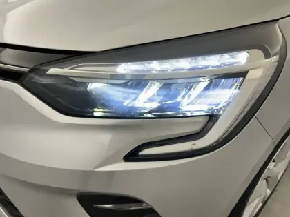 Photo 20 Renault Clio  SOCIETE BLUE DCI 85