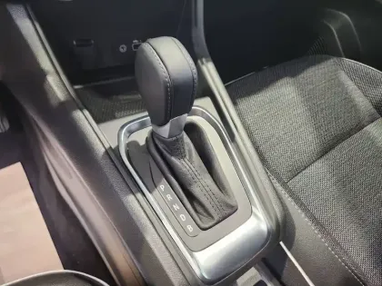 Photo 6 Renault Captur  E-Tech full hybrid 145