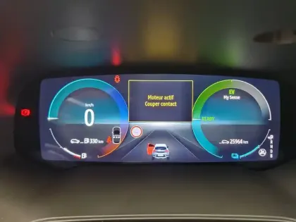 Photo 9 Renault Captur  E-Tech full hybrid 145