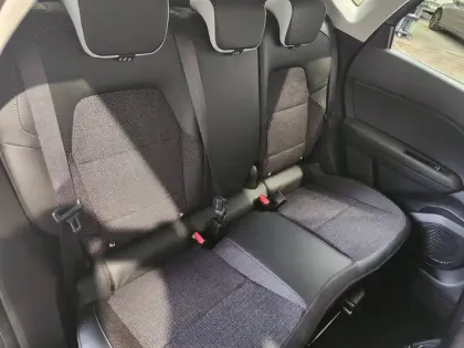 Photo 15 Renault Captur  E-Tech full hybrid 145