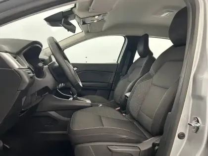 Photo 8 Renault Captur  E-Tech 145 - 21