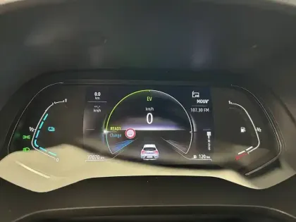 Photo 41 Renault Captur  E-Tech 145 - 21