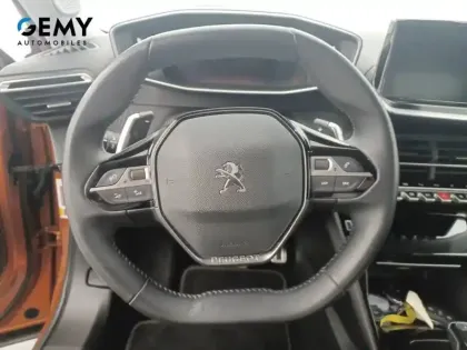 Photo 13 Peugeot 2008  PureTech 130 S&S EAT8