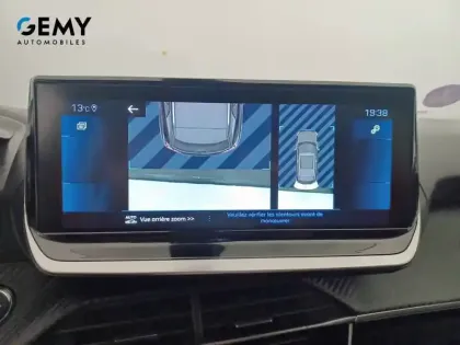 Photo 21 Peugeot 2008  PureTech 130 S&S EAT8