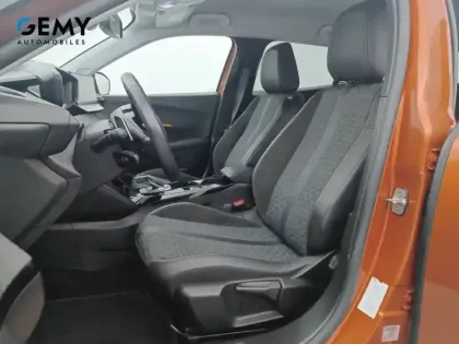 Photo 8 Peugeot 2008  PureTech 130 S&S EAT8