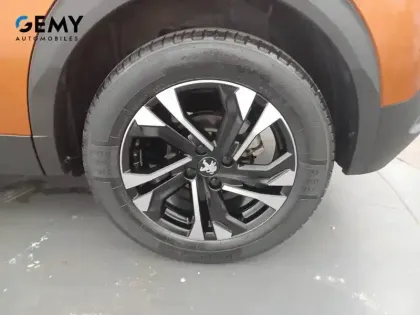 Photo 10 Peugeot 2008  PureTech 130 S&S EAT8