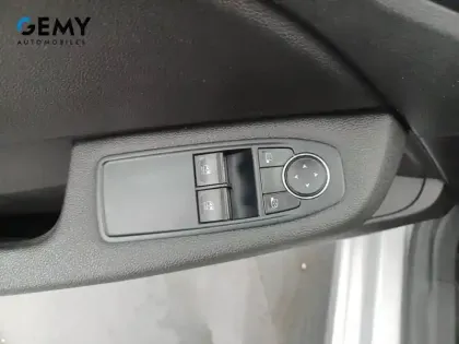 Photo 11 Renault Clio  E-Tech 140 - 21N