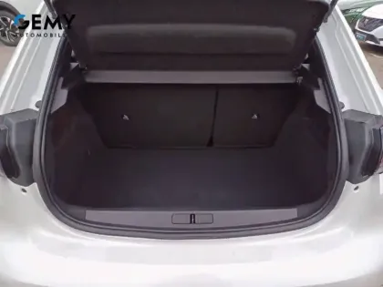 Photo 28 Peugeot 208  Electrique 50 kWh 136ch