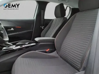 Photo 31 Peugeot 208  Electrique 50 kWh 136ch