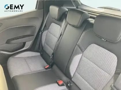 Photo 9 Renault Clio  E-Tech full hybrid 145 ch GSR2