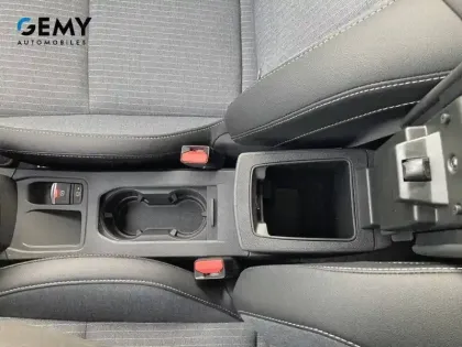 Photo 15 Renault Clio  E-Tech full hybrid 145 ch GSR2