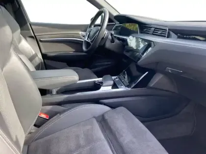 Photo 25 Audi E-tron  Sportback 55 quattro 408 ch