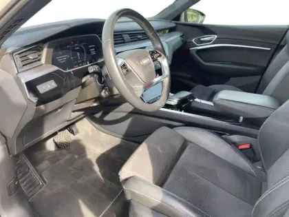 Photo 8 Audi E-tron Gén. I Ph1 S line 5