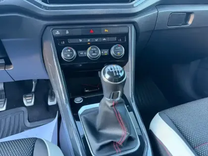 Photo 10 Volkswagen T-roc  1.5 TSI 150 EVO Start/Stop BVM6