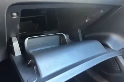 Photo 26 Peugeot 208  PureTech 100 S&S EAT8